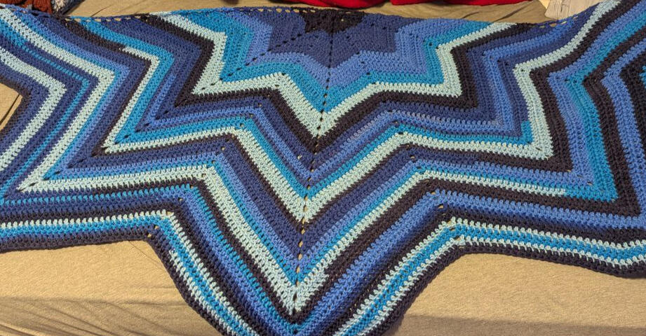 Jumbo Star Shawl